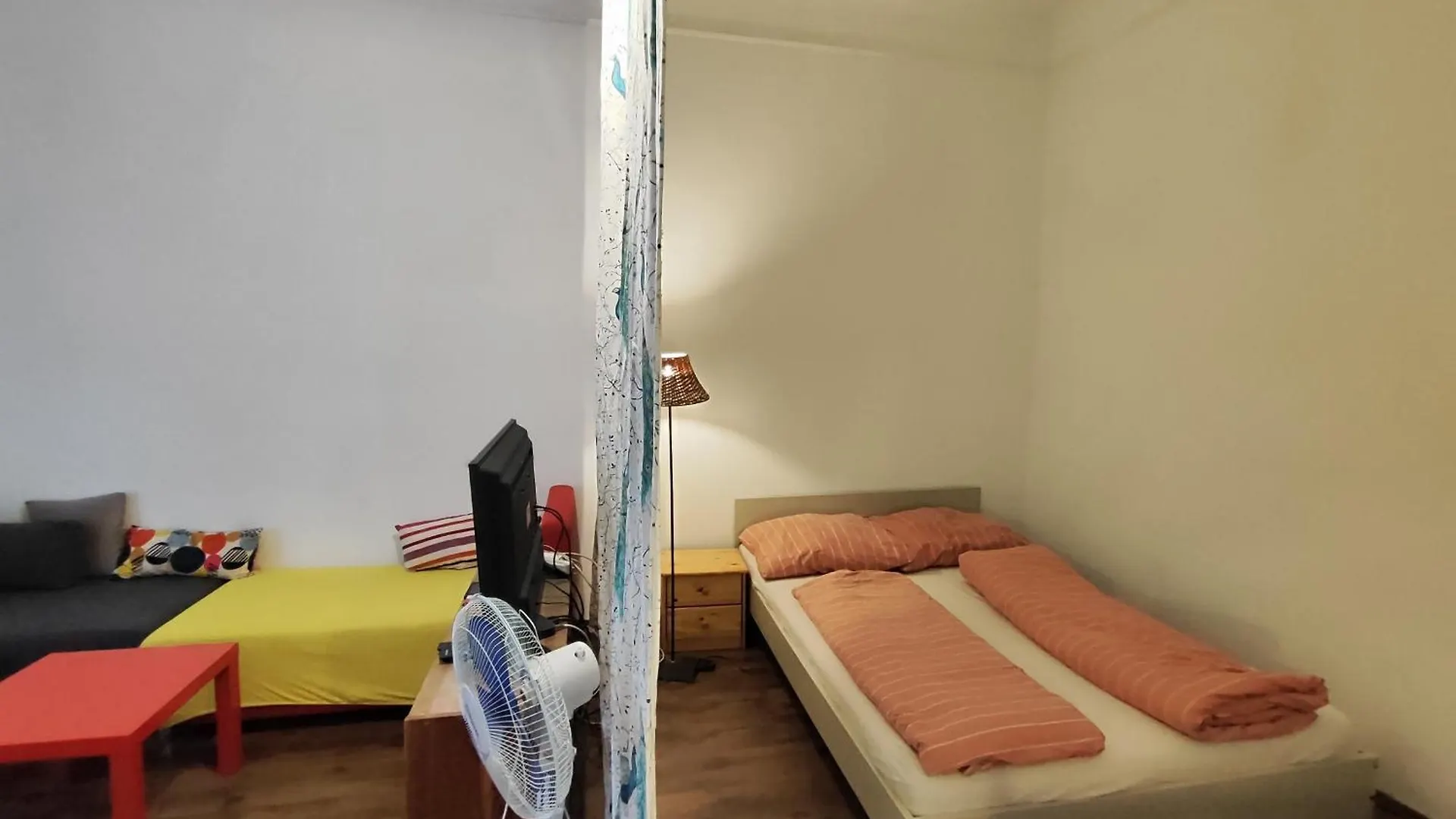 Charmhub Budapest: Your Stylish Sanctuary In The Heart Of The City Gasthuis Boedapest