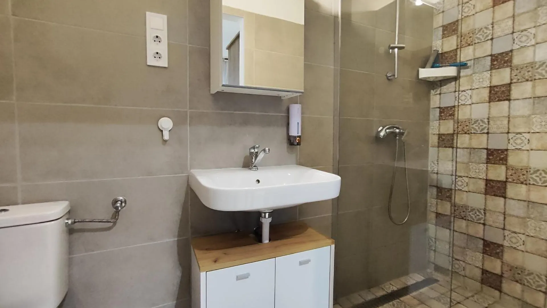 Gasthuis Charmhub Budapest: Your Stylish Sanctuary In The Heart Of The City Hongarije