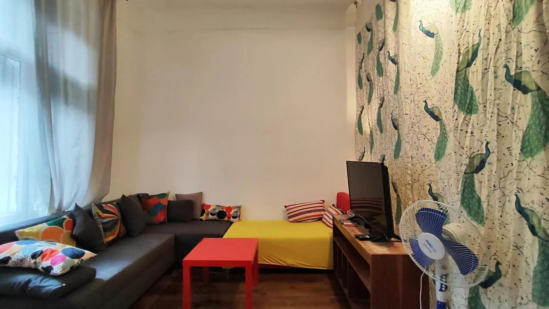 Gasthuis Charmhub Budapest: Your Stylish Sanctuary In The Heart Of The City