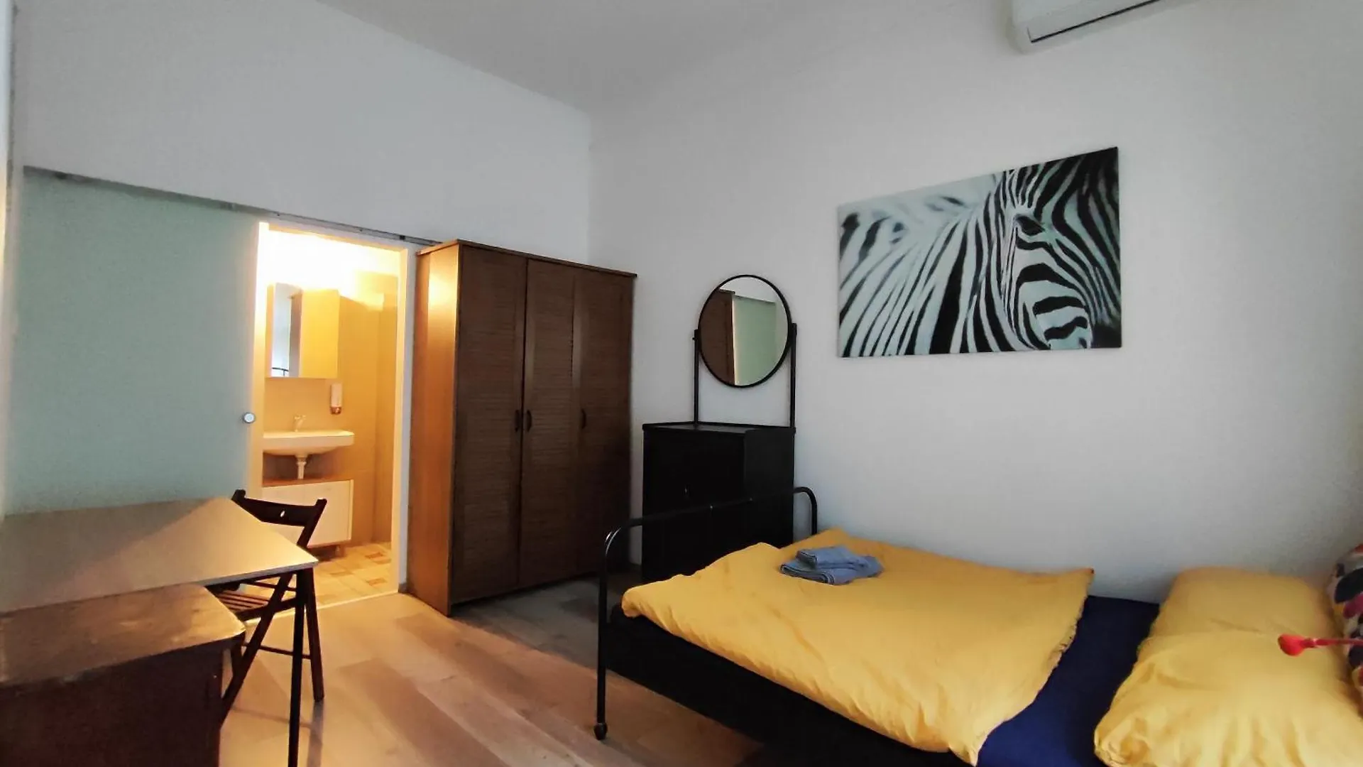 Πανσιόν Charmhub Budapest: Your Stylish Sanctuary In The Heart Of The City
