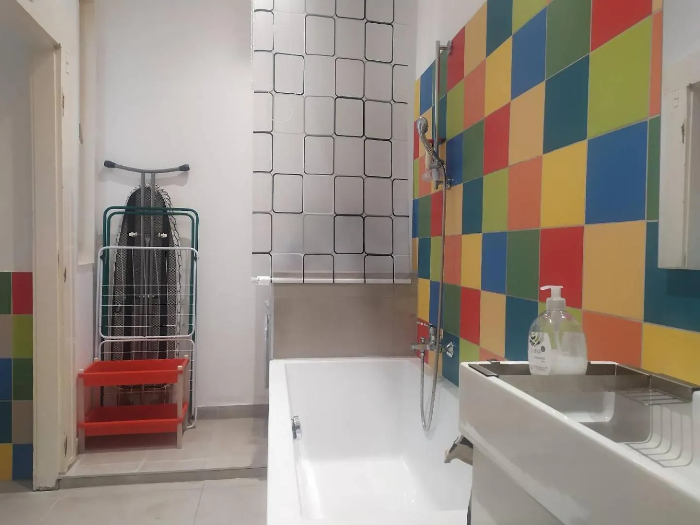 Πανσιόν Charmhub Budapest: Your Stylish Sanctuary In The Heart Of The City