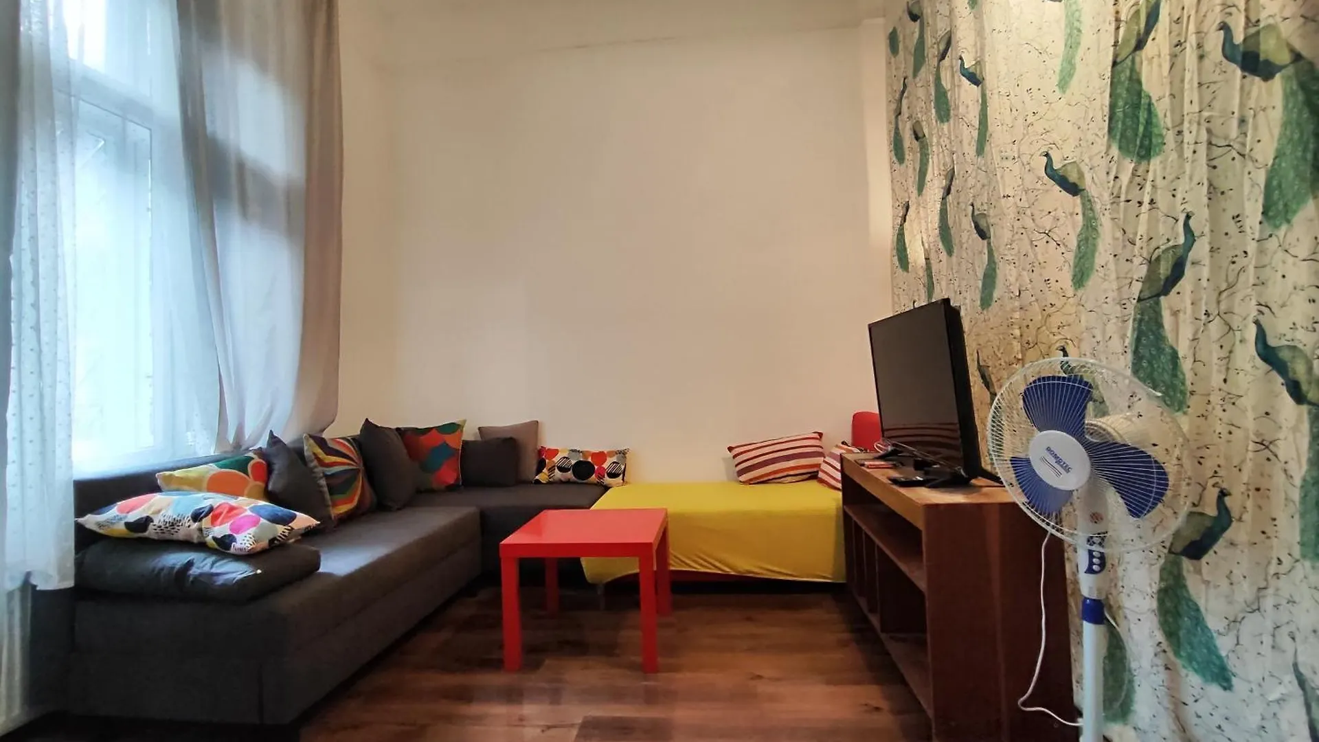 Charmhub Budapest: Your Stylish Sanctuary In The Heart Of The City Ουγγαρία