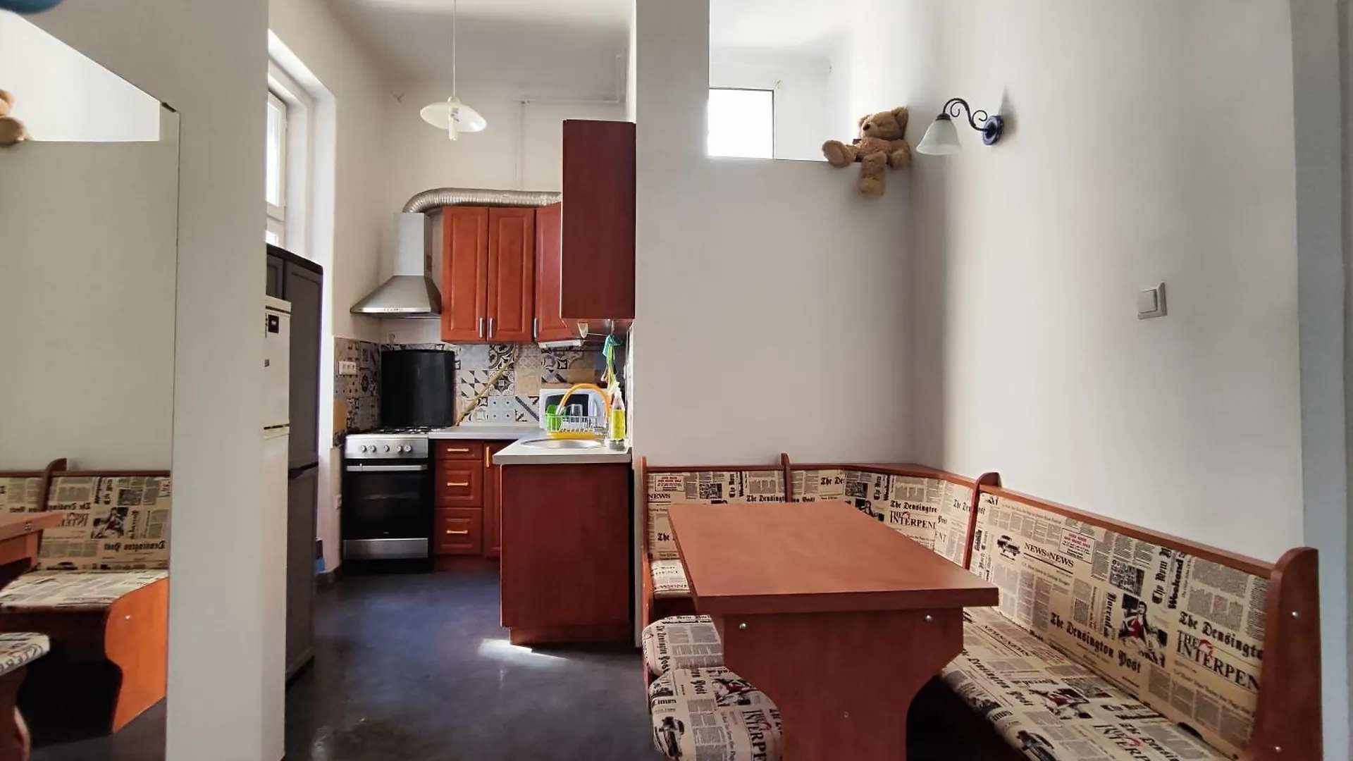 Charmhub Budapest: Your Stylish Sanctuary In The Heart Of The City Πανσιόν