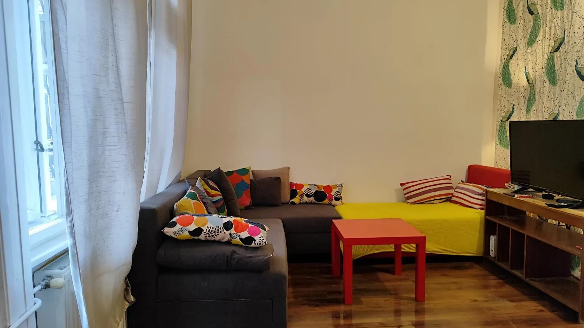 Charmhub Budapest: Your Stylish Sanctuary In The Heart Of The City 0*, Βουδαπέστη
